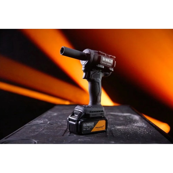 Фото - Гайковерт аккумуляторный DeWALT DCF92MP2T